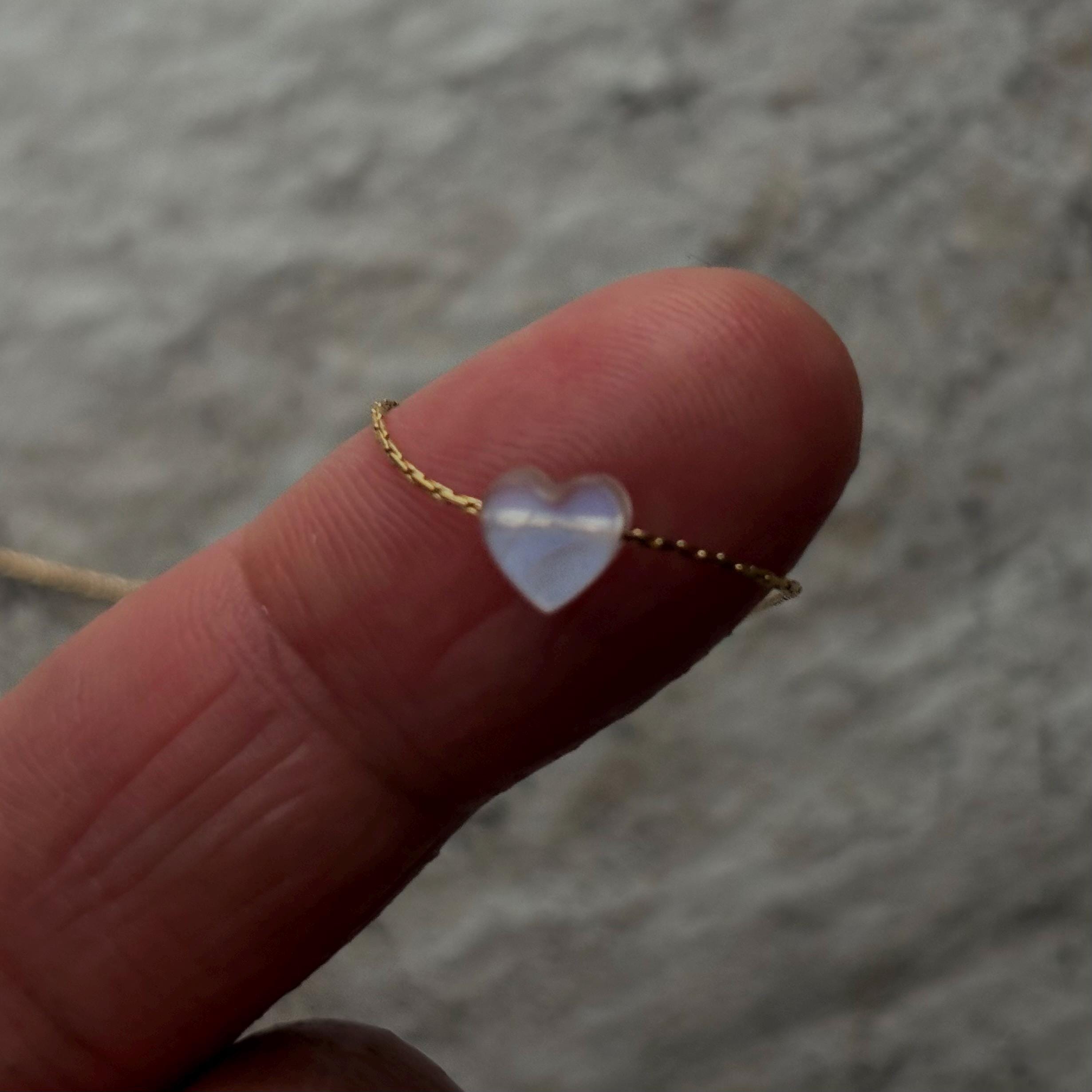 Zenergy Gems Natural Rainbow Moonstone Crystal Chip Necklace (18") With Baby Selenite Puffy Heart Pendant – Sterling Silver